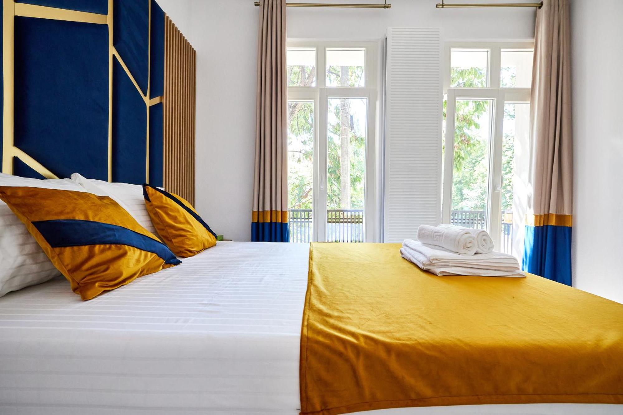 Carol Park View Hotell Bucureşti Eksteriør bilde